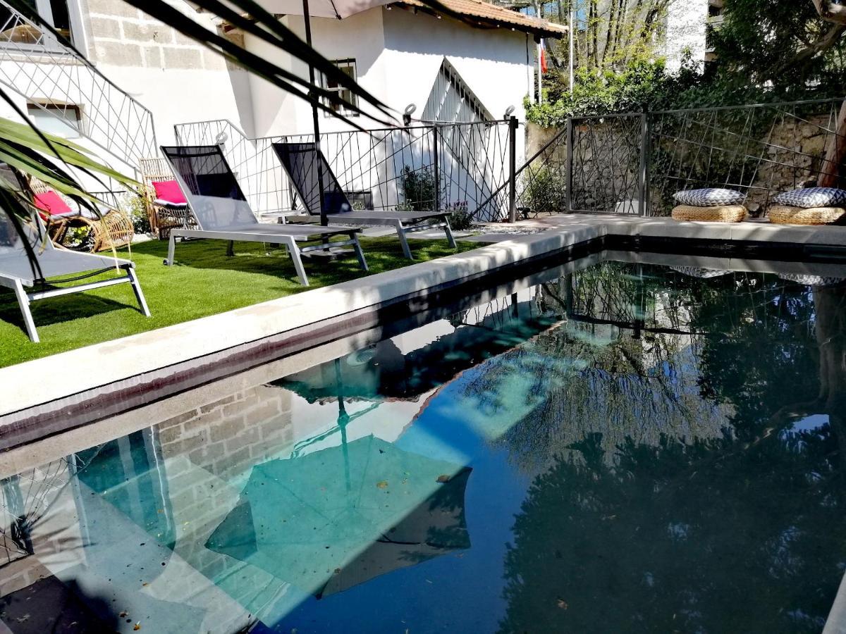 La Maison Grivolas Appartements Et Maison D'Hotes Avignon Bagian luar foto