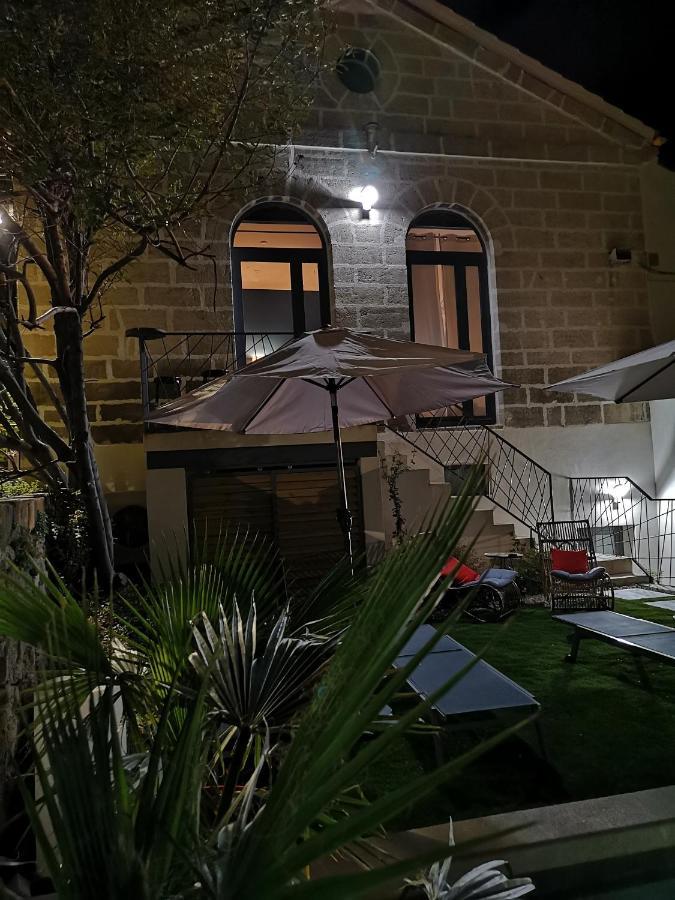La Maison Grivolas Appartements Et Maison D'Hotes Avignon Bagian luar foto