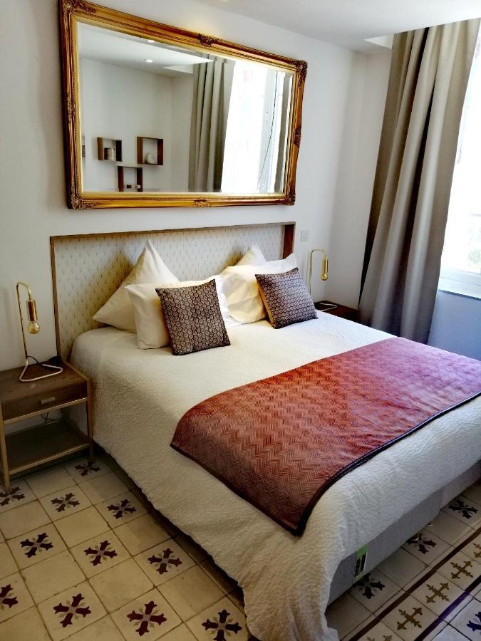 La Maison Grivolas Appartements Et Maison D'Hotes Avignon Bagian luar foto