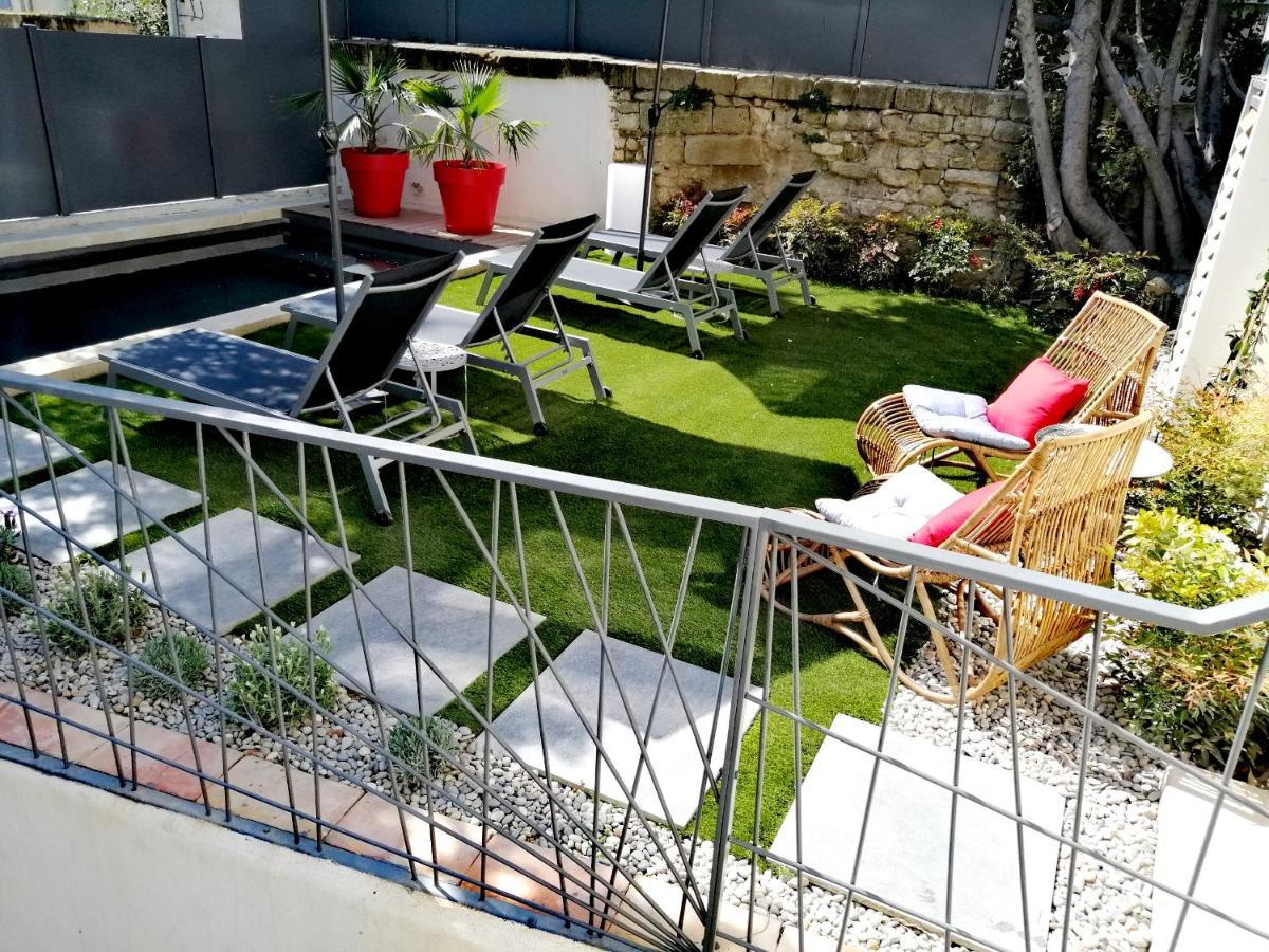La Maison Grivolas Appartements Et Maison D'Hotes Avignon Bagian luar foto