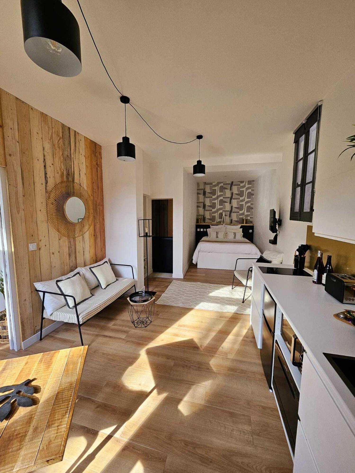 La Maison Grivolas Appartements Et Maison D'Hotes Avignon Bagian luar foto