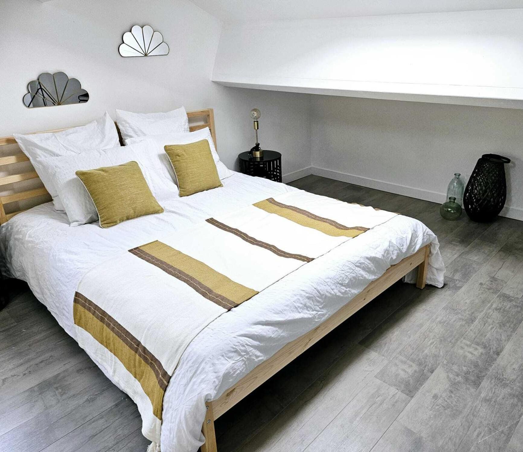 La Maison Grivolas Appartements Et Maison D'Hotes Avignon Ruang foto