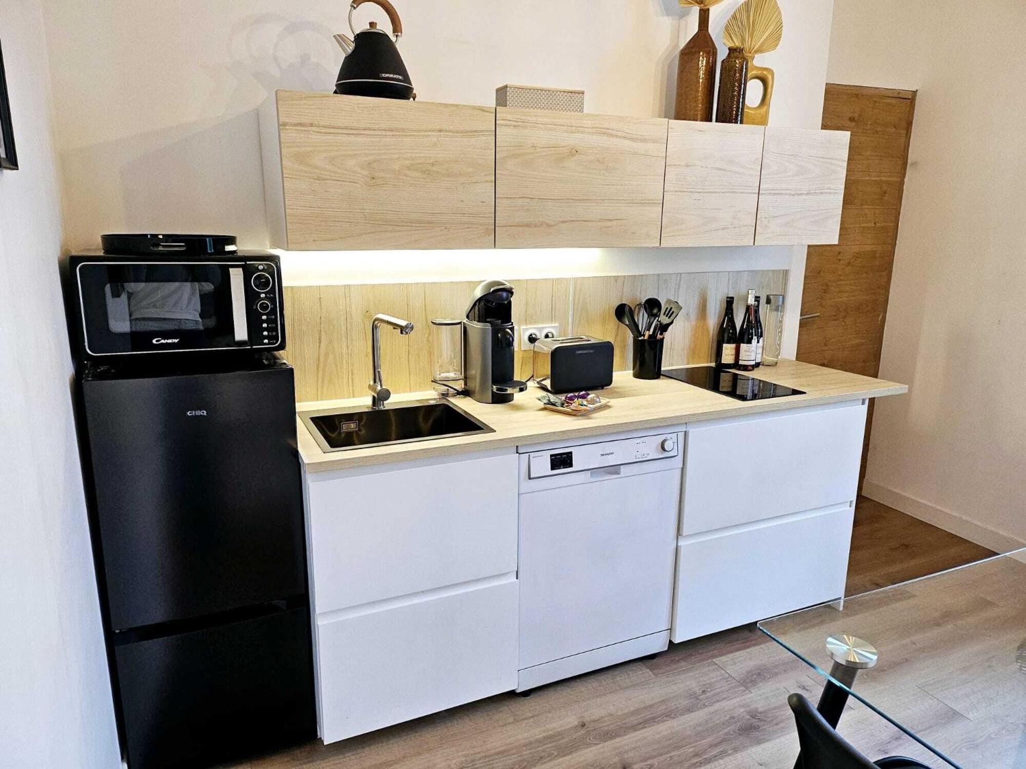 La Maison Grivolas Appartements Et Maison D'Hotes Avignon Ruang foto
